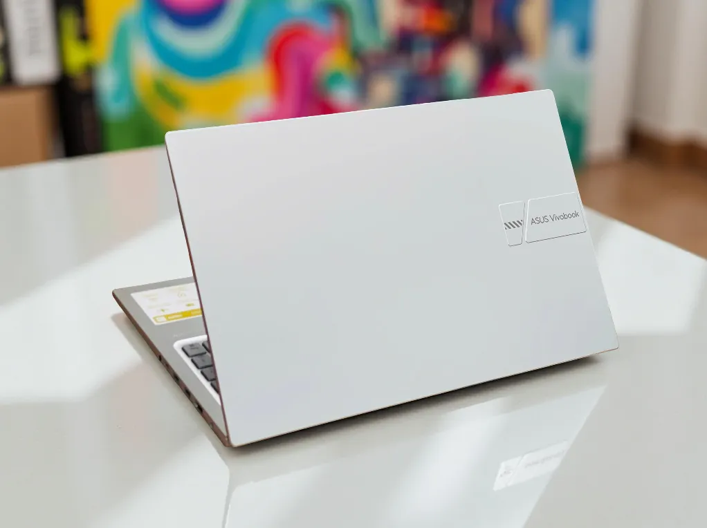 Asus VivoBook 15: A Powerful Budget Laptop for Everyday Tech Needs